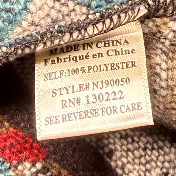 New In Women's Size L Button Up Southwestern Aztec Fleece Pullover Jacket NWT - Picture 6 of 6